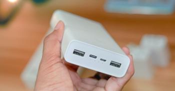 Bolehkah Menyimpan Powerbank di Jok Motor 