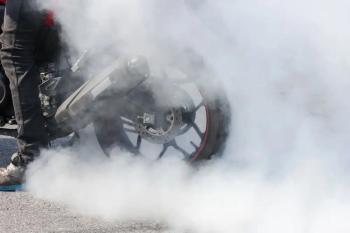 Cek Kerusakan Motor Lewat Warna Asap Motor