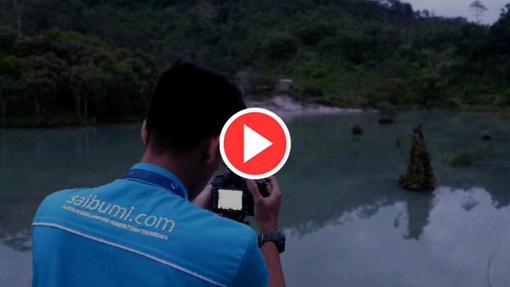 Saibumi Travel  : Pesona Danau Hijau Berbalut Belerang